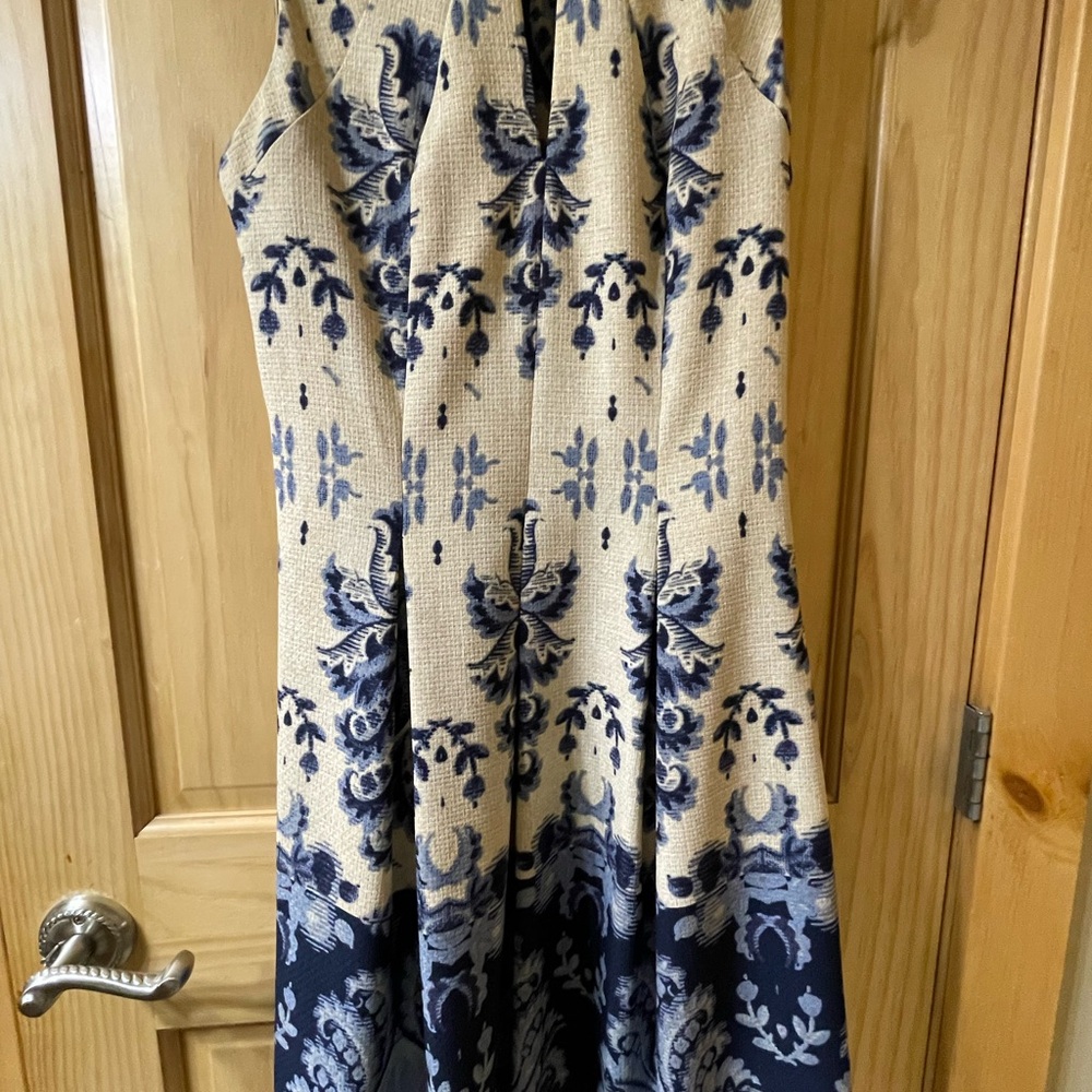 Gabby Skye Beige and Navy Floral Dress